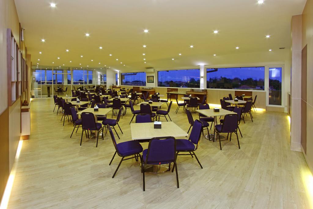 Ion Hotel 巴东 外观 照片